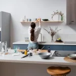 Como equipar uma cozinha completa e com personalidade