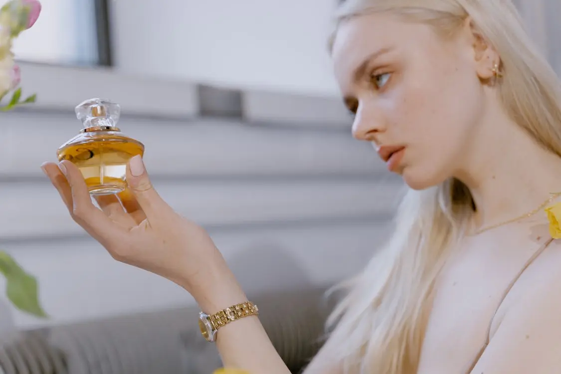 Perfume e ocasião como harmonizar a fragrância com o momento